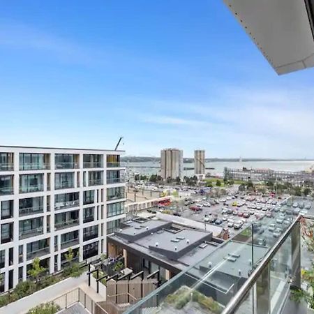 Sleek Modern Studio With Balcony Όκλαντ Εξωτερικό φωτογραφία